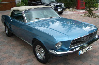 Ford-Mustang-T5-blau
